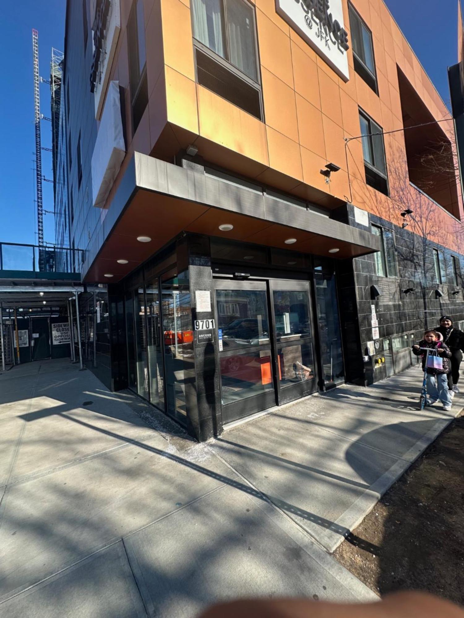 The Essence Hotel At Jfk New York City Exterior photo