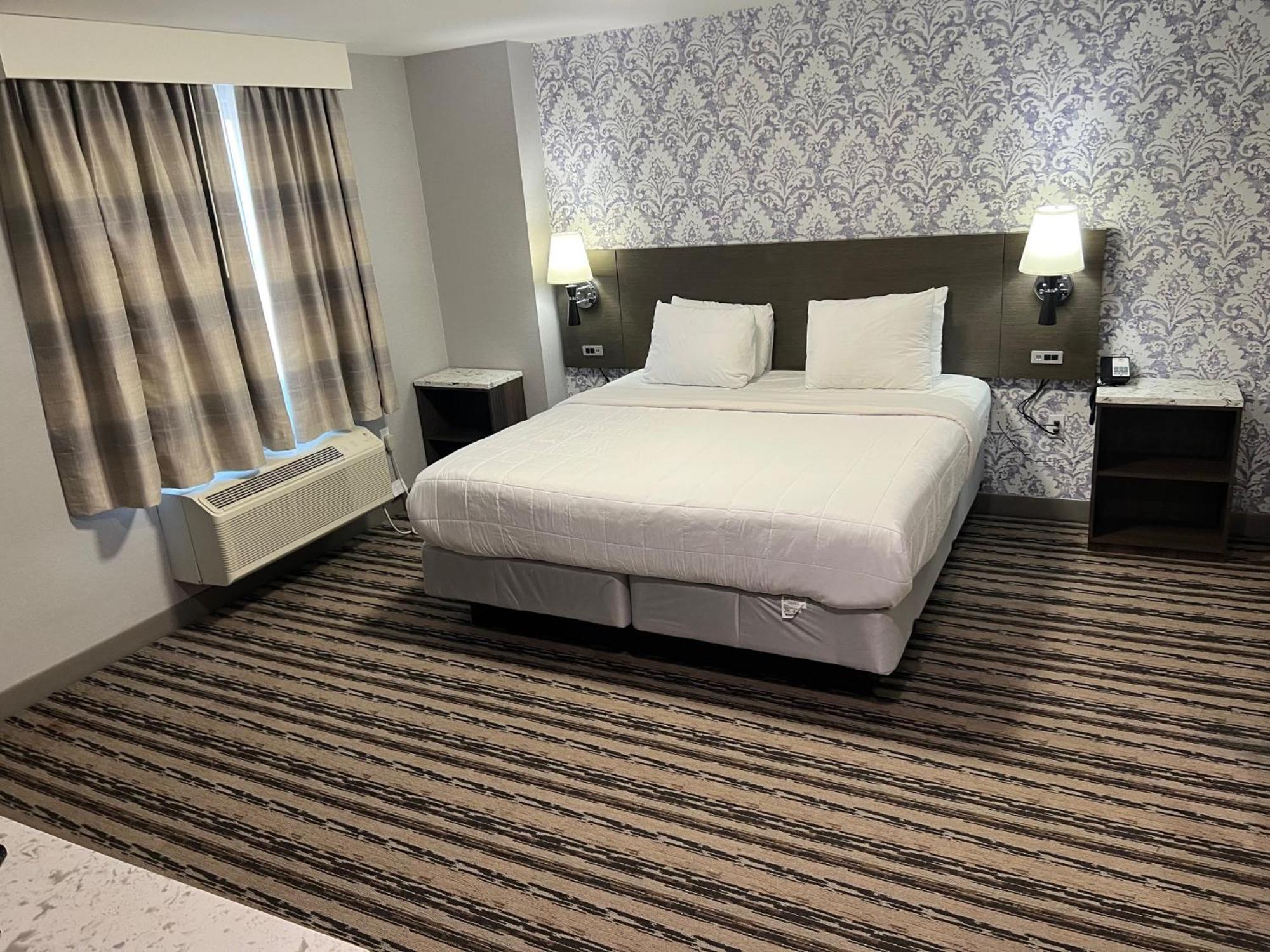 The Essence Hotel At Jfk New York City Exterior photo